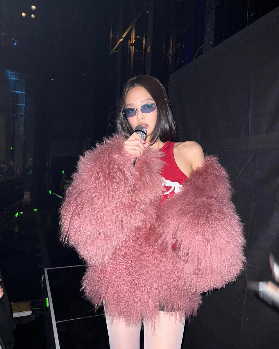 JENNIE NEWS tweet media