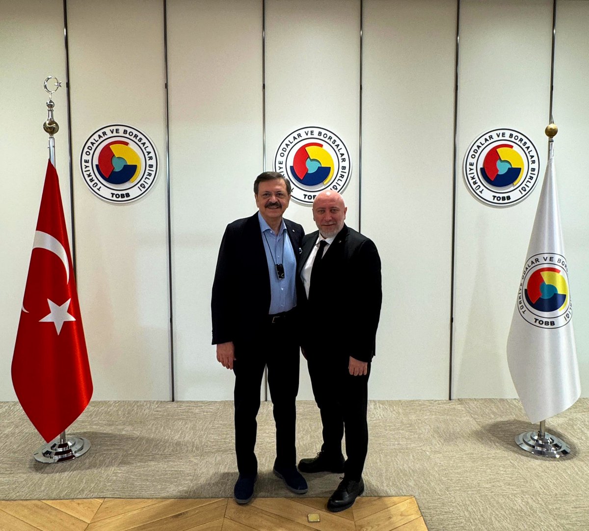Rifat Hisarcıklıoğlu (@rhisarciklioglu) on Twitter photo TOBB Türkiye Kreatif Endüstriler Meclisi Başkanı <a href="/AtaKavame/">Ata Kavame</a>’yi Birliğimizde ağırladık. Nazik ziyareti için teşekkür ederim. <a href="/tobbturkem/">tobbkreatifendustrilermeclisi</a> TOBB Türkiye Kreatif Endüstriler Meclisi Başkanı <a href="/AtaKavame/">Ata Kavame</a>’yi Birliğimizde ağırladık. Nazik ziyareti için teşekkür ederim. <a href="/tobbturkem/">tobbkreatifendustrilermeclisi</a>