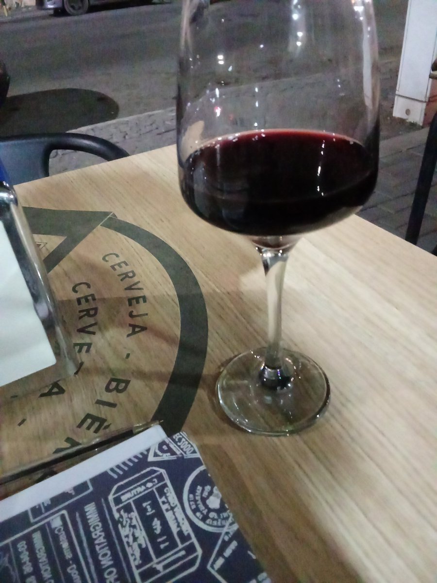 🤤 Às vezes depois de um dia longo... cai bem....