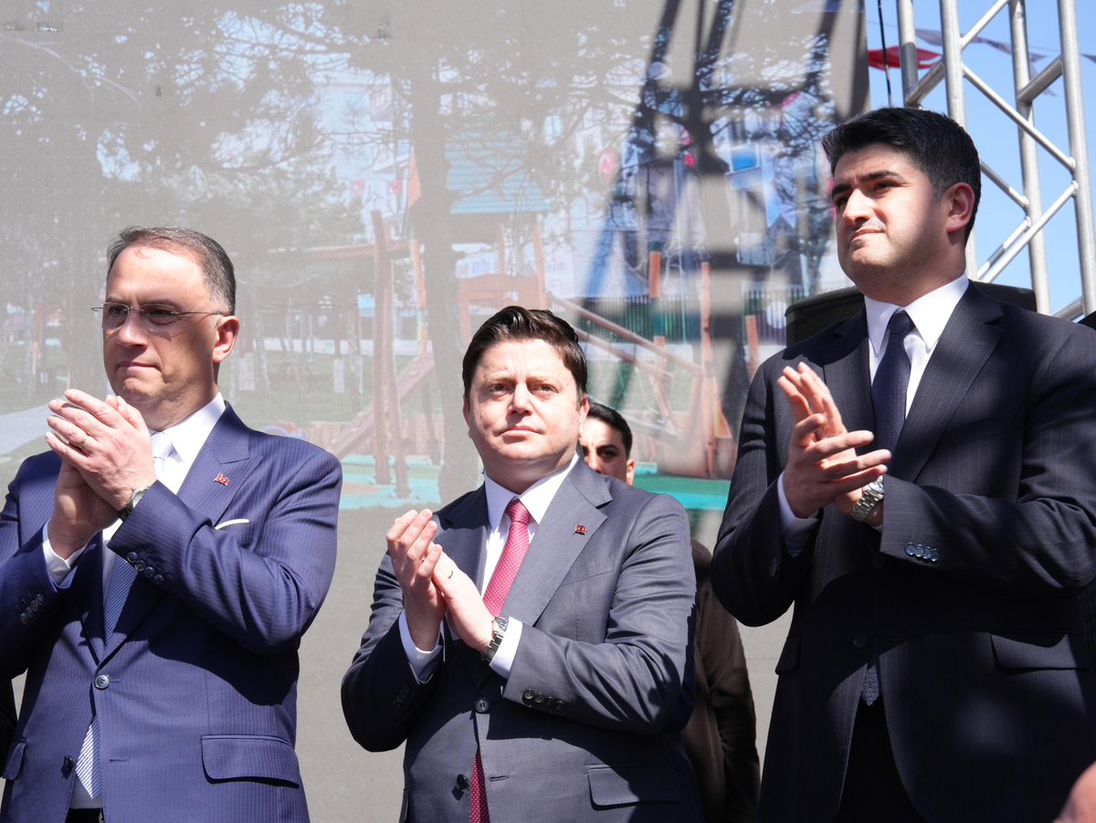 mesutkosedagi's tweet photo. İBB Başkanımız Sayın @ekrem_imamoglu 'nun katılımı ile Sancaktepe Belediye Başkanımız Sayın Alper Yeğin'in ev sahipliğinde Koru Park, Sosyal Cafe Koru ve Koru Park Oyun Sokağı’nın açılış töreninde bir araya geldik.

Bu güzel projeler Sancaktepe halkımıza hayırlı olsun; @alperyegin_ Başkanımızı ve çalışma arkadaşlarını tebrik ediyorum.