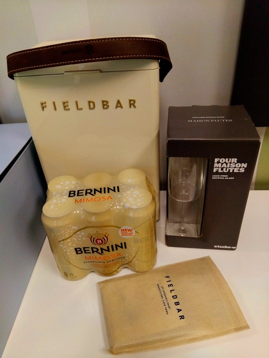 HyaTheDoll's tweet photo. @BerniniSA Absolutely love my Gift...Thank you #BerniniMimosa #PerfectlyMixed #RealSparklingSpritzer https://t.co/LDE5UDgFWt