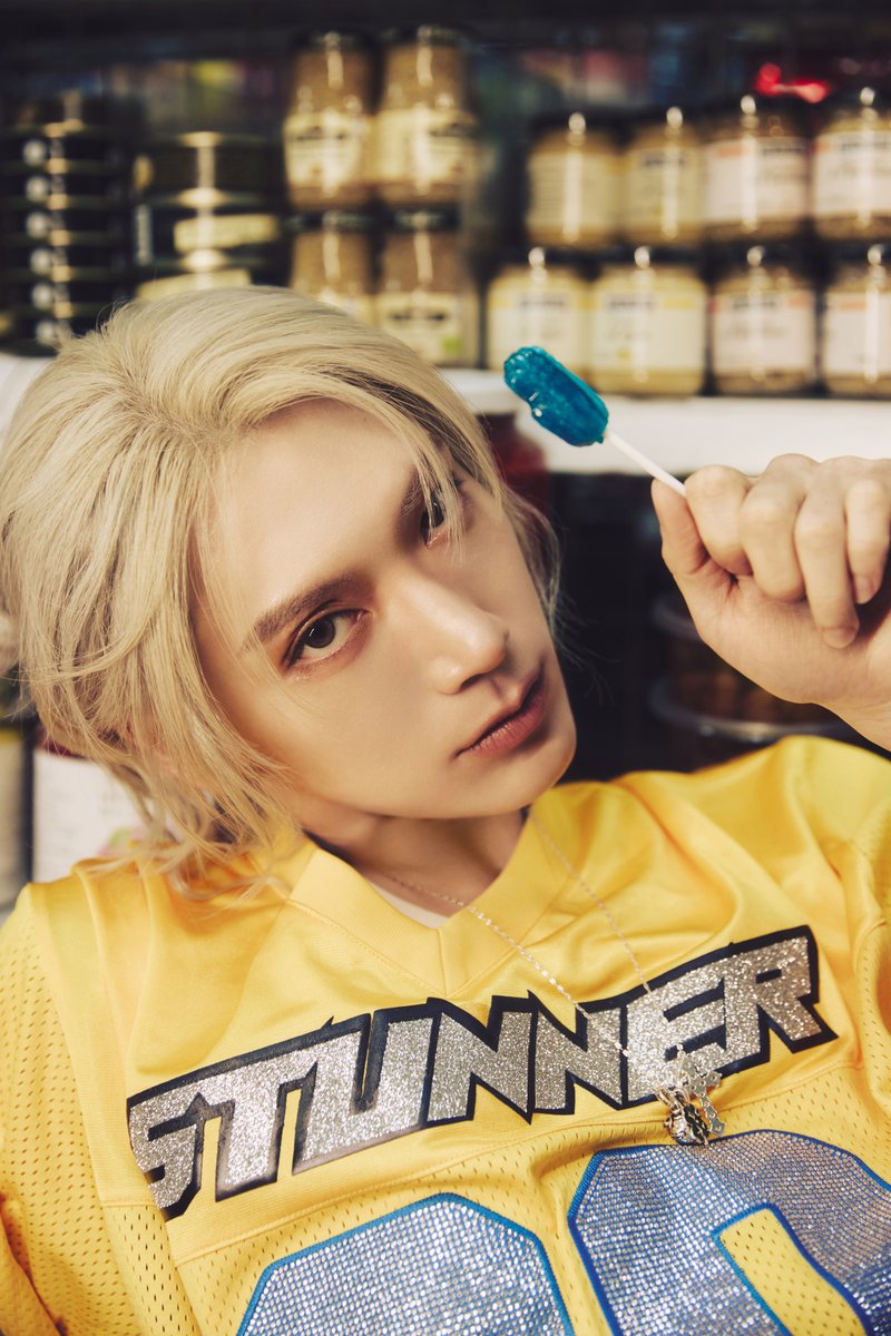 WayV】TEN テン STUNNERポーチ NCT V way 威神 テン STUNNER