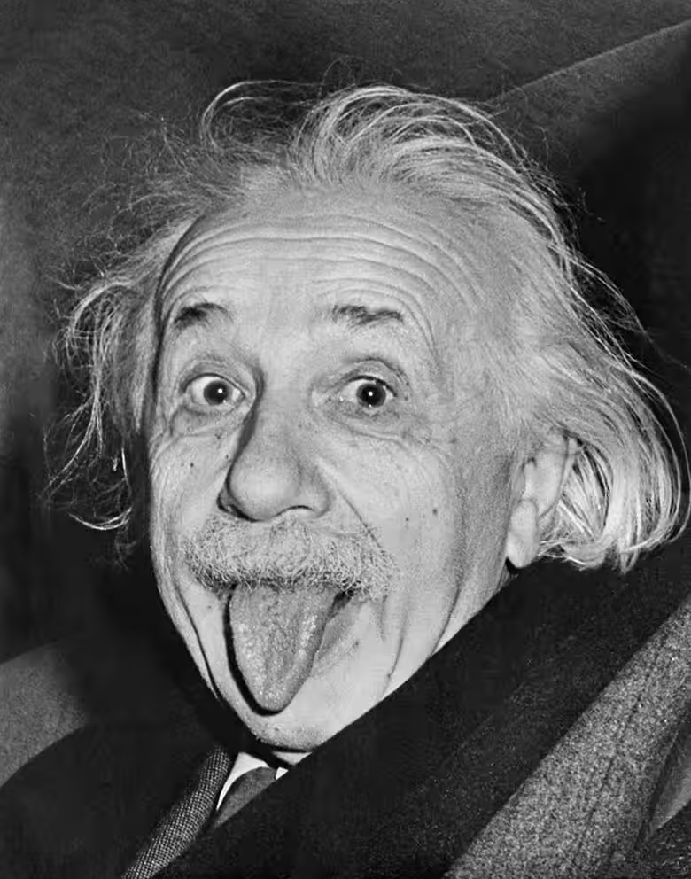 Paul Halpern (@phalpern) on Twitter photo The story of Albert Einstein's most famous photo, taken on his 72nd birthday on 14 March 1951 by photographer Arthur Sasse.
Einstein was so pleased with the photo, he put it on greeting cards to be sent to friends:
theguardian.com/artanddesign/p…
#EinsteinsBirthday #PiDay2025 The story of Albert Einstein's most famous photo, taken on his 72nd birthday on 14 March 1951 by photographer Arthur Sasse.
Einstein was so pleased with the photo, he put it on greeting cards to be sent to friends:
theguardian.com/artanddesign/p…
#EinsteinsBirthday #PiDay2025