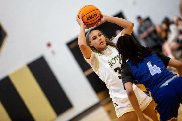 BHCSports's tweet photo. Hannah Coffman of Buffalo Gap is one of the top female athletes in the Shenandoah Valley and leads the Bison against George Wythe in today's VHSL Class 1 girls basketball finals.

https://t.co/RPIrgFRLJv https://t.co/YSrOrPTSqp