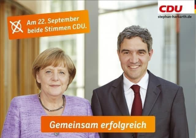 LinksApi's tweet photo. @maxmannhart Die passenden Richter am Bundesverfassungsgericht #BVfG hat Merkel schon installiert. Die machen jeden grünen Quatsch mit. https://t.co/p6z18D7NnV
