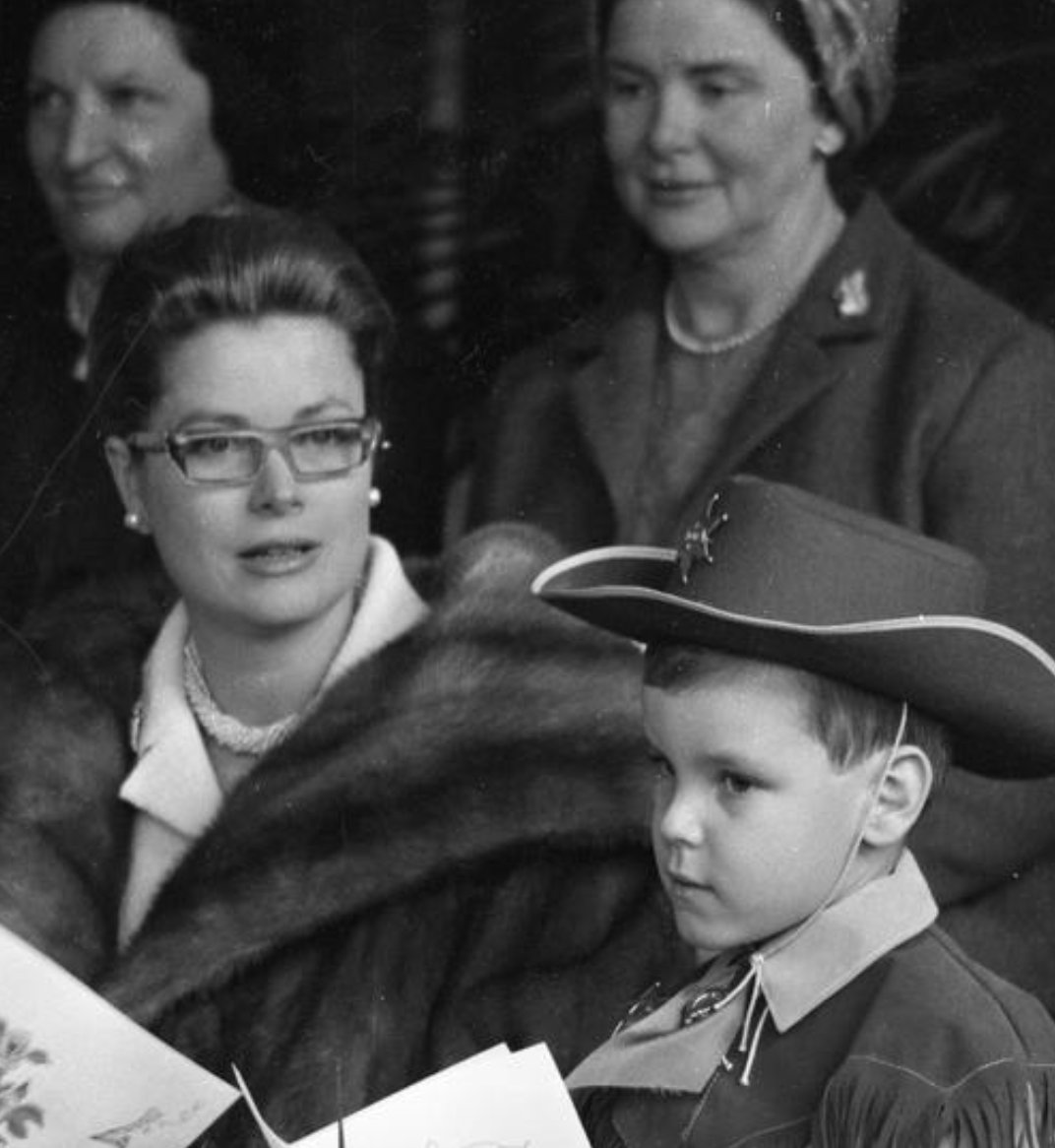 Grace Kelly Archives tweet media