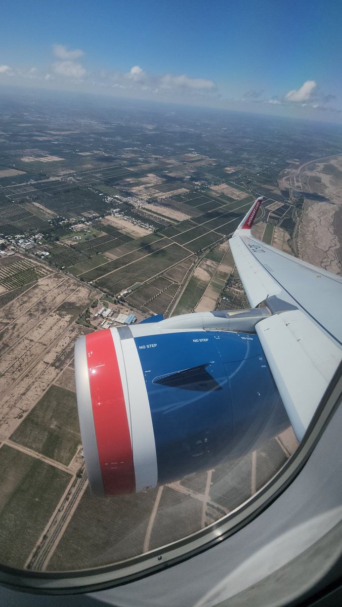 Ayer volamos a Mendoza en el dia que volaron los primeros A321 de <a href="/VuelaJetSMART/">JetSMART</a> en Argentina, lindo, comfortable, es increible la reduccion de ruido en cuanto a la comodidad de los pasajeros!