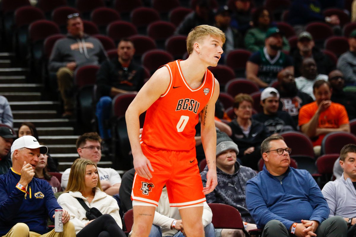 Not the ending we wanted but seeing ⁦<a href="/JaxonPardon/">jaxon pardon</a>⁩ play at Rocket Arena and the same place I played 23 yrs ago was really special!❤️🥲. 

Season plagued with injuries from key guys but something special is brewing in ⁦<a href="/BGSUMBB/">BGSU Men's Basketball</a>⁩ 
#culture