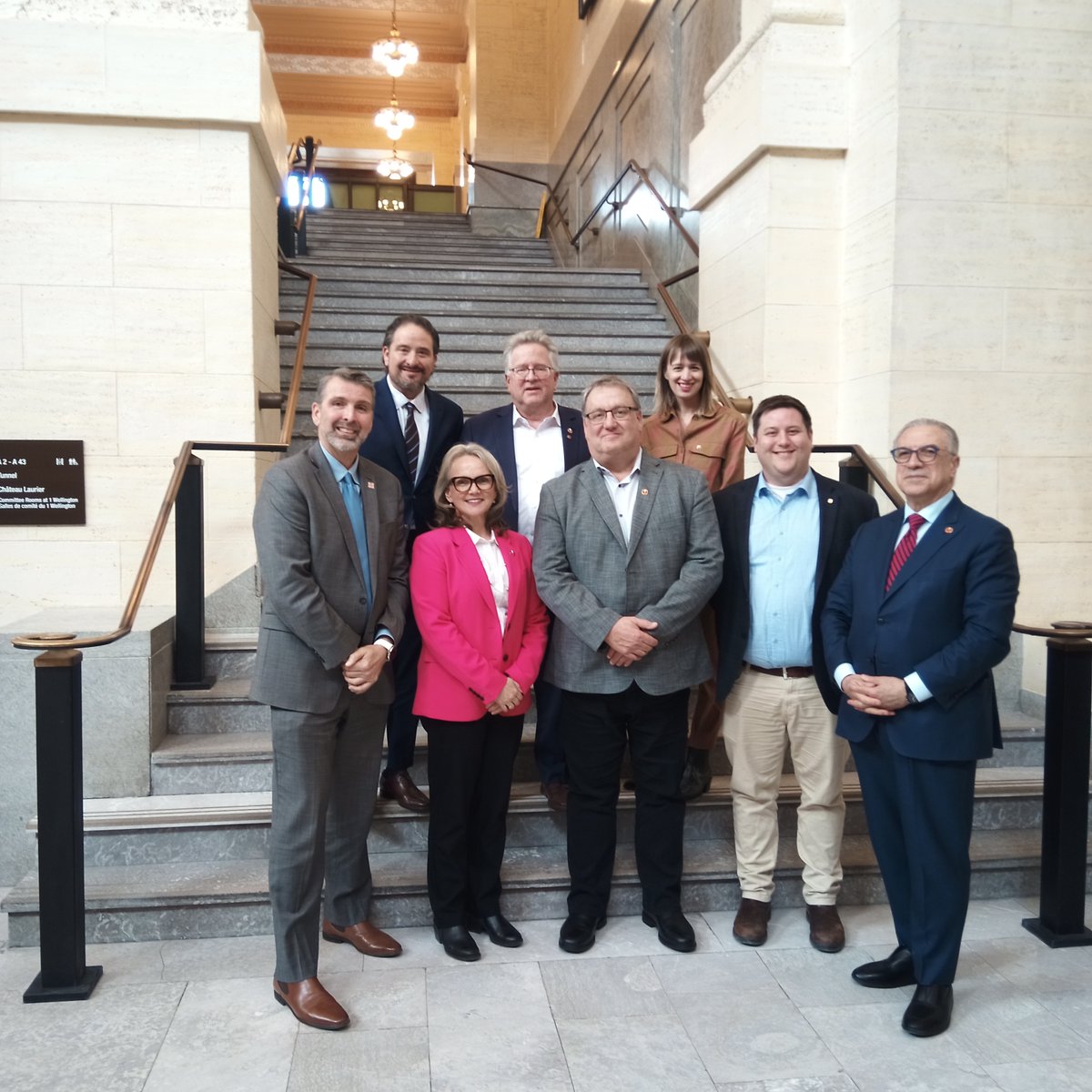 FHCP_PASC's tweet photo. A strong Canada-U.S. relationship is vital for our agri-food supply chains. FHCP’s Errol Cerit joined industry leaders & Senators Black, Robinson & Lewis to discuss trade, resilience & collaboration. Together, we are #TeamCanada.
#CanadaUS #Trade #Agriculture #FHCP https://t.co/iZVx2QPMbl