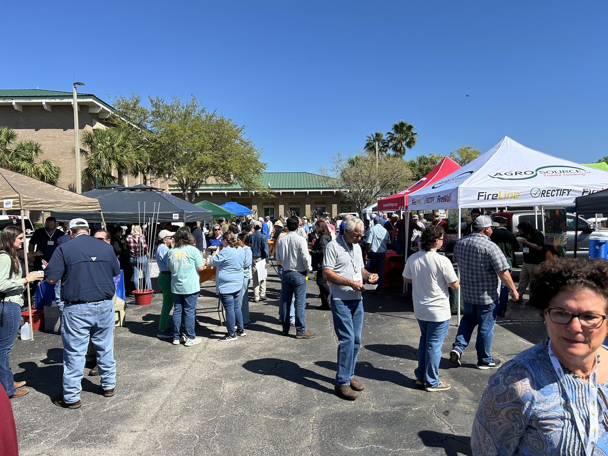 FranklinGinFL's tweet photo. Lots of steps logged, lots of learning, lots of good food and lots of networking at the #FloridaCitrusShow yesterday. Thanks to all who attended. Thanks to @UFIFAS_IRREC and @USDA_ARS for the partnership. And especially the exhibitors and sponsors who made it all possible. https://t.co/4qr8ULI3Ow