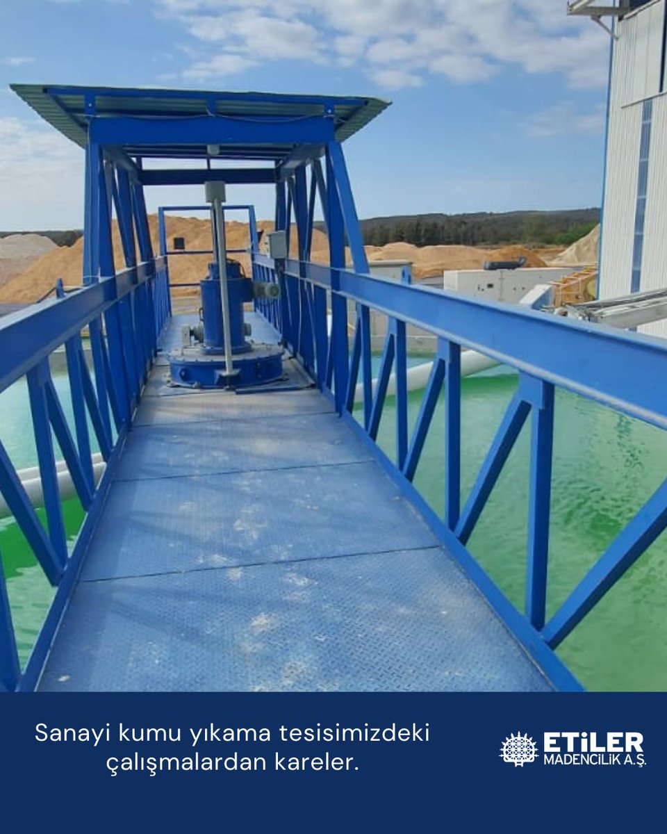 Sanayi kumu yıkama tesisimizdeki çalışmalardan kareler.

#etilermadencilik #madencilik #kum #beyazsiliskumu #siliskumu #kumocağı #madenocağı #seramik #inşaat #hammadde #hammaddeüretimi #istanbul #türkiye