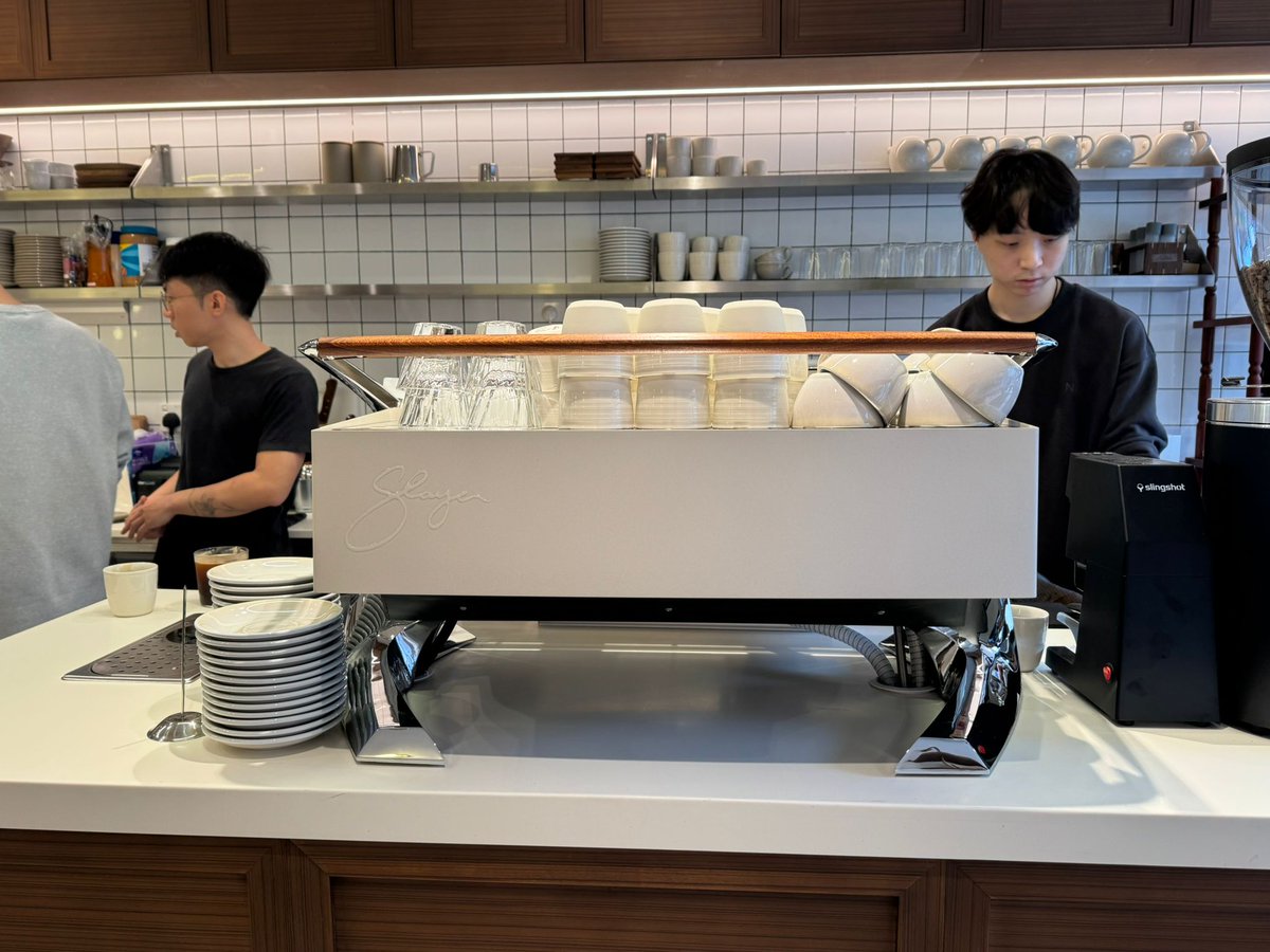 slayerespresso's tweet photo. A coffee oasis in bustling Kowloon!
#SlayerEspresso #MakeCoffeeBetter #SlayerInTheWild https://t.co/LpqBhrJi3i