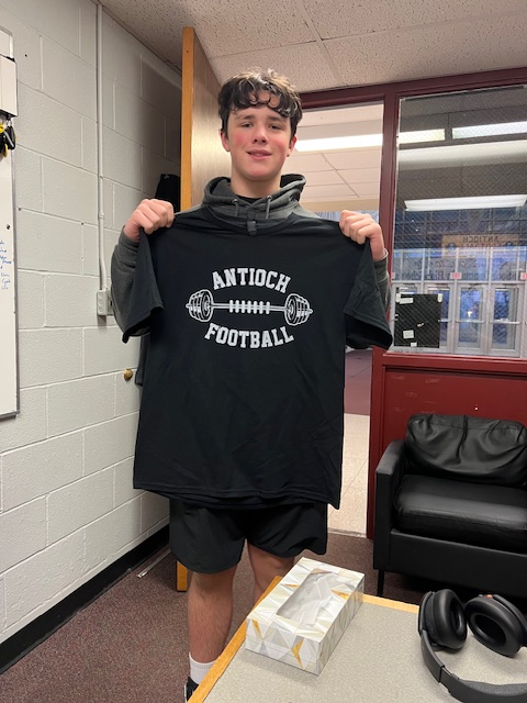 Antioch Sequoits Football (@sequoitfootball) on Twitter photo Round 2 of committed, disciplined, hard working football players!! Xavier Ingram, Gavin Stone, Connor Hill, Lucas Curry and Shawn Shaputis. All these guys have outstanding attendance, 3 maxs, and setting PRs! <a href="/AntiochVikings/">Antioch.Vikings</a> <a href="/ACHS_Sequoits/">Antioch Sequoits Athletic Dept.</a> <a href="/ACHSfsFootball/">Antioch Frosh/Soph Football</a> <a href="/SequoitG/">SequoitGridironGroup</a> Round 2 of committed, disciplined, hard working football players!! Xavier Ingram, Gavin Stone, Connor Hill, Lucas Curry and Shawn Shaputis. All these guys have outstanding attendance, 3 maxs, and setting PRs! <a href="/AntiochVikings/">Antioch.Vikings</a> <a href="/ACHS_Sequoits/">Antioch Sequoits Athletic Dept.</a> <a href="/ACHSfsFootball/">Antioch Frosh/Soph Football</a> <a href="/SequoitG/">SequoitGridironGroup</a>