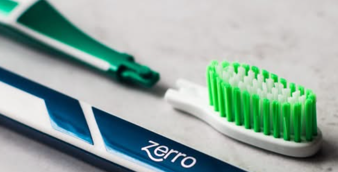 JoceArch's tweet photo. Fabriqué au #Québec !

Je viens d'encourager cette belle entreprise de Drummondville. Des brosses à dents d'ici avec des têtes de remplacement ! Très bonne idée ! 
Bravo🥰

https://t.co/A7RJ4S4jJ8

#AchatLocalQVI https://t.co/h61n52DoXS