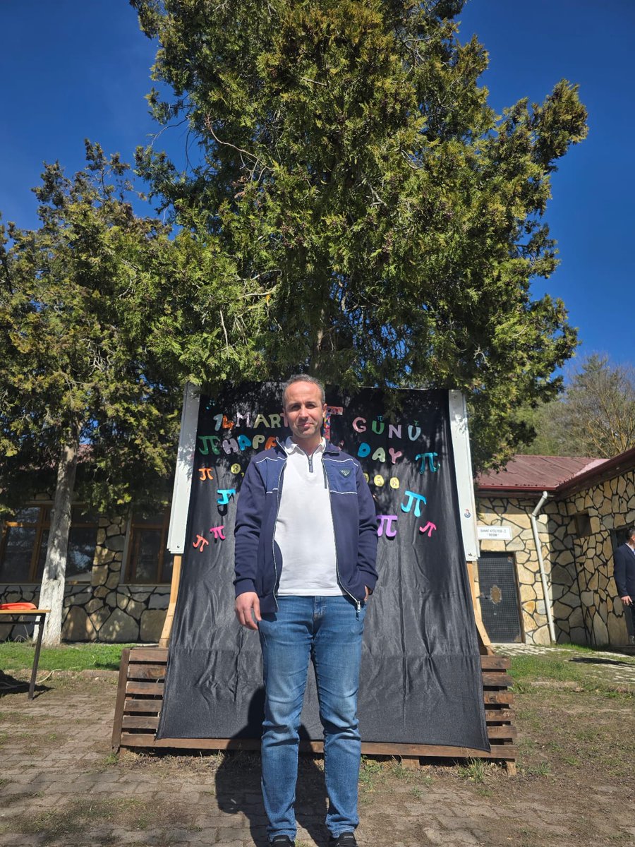 FenAkpinar's tweet photo. π    Akpınar'da Pi Günü!     π

Hoş kalın, bilimle kalın!

#Akpınar
#Samsunmatematikseferberliği
#PiGünü
#matematik
#resfebe
#okulyaşamı https://t.co/VnDwF2kiMm