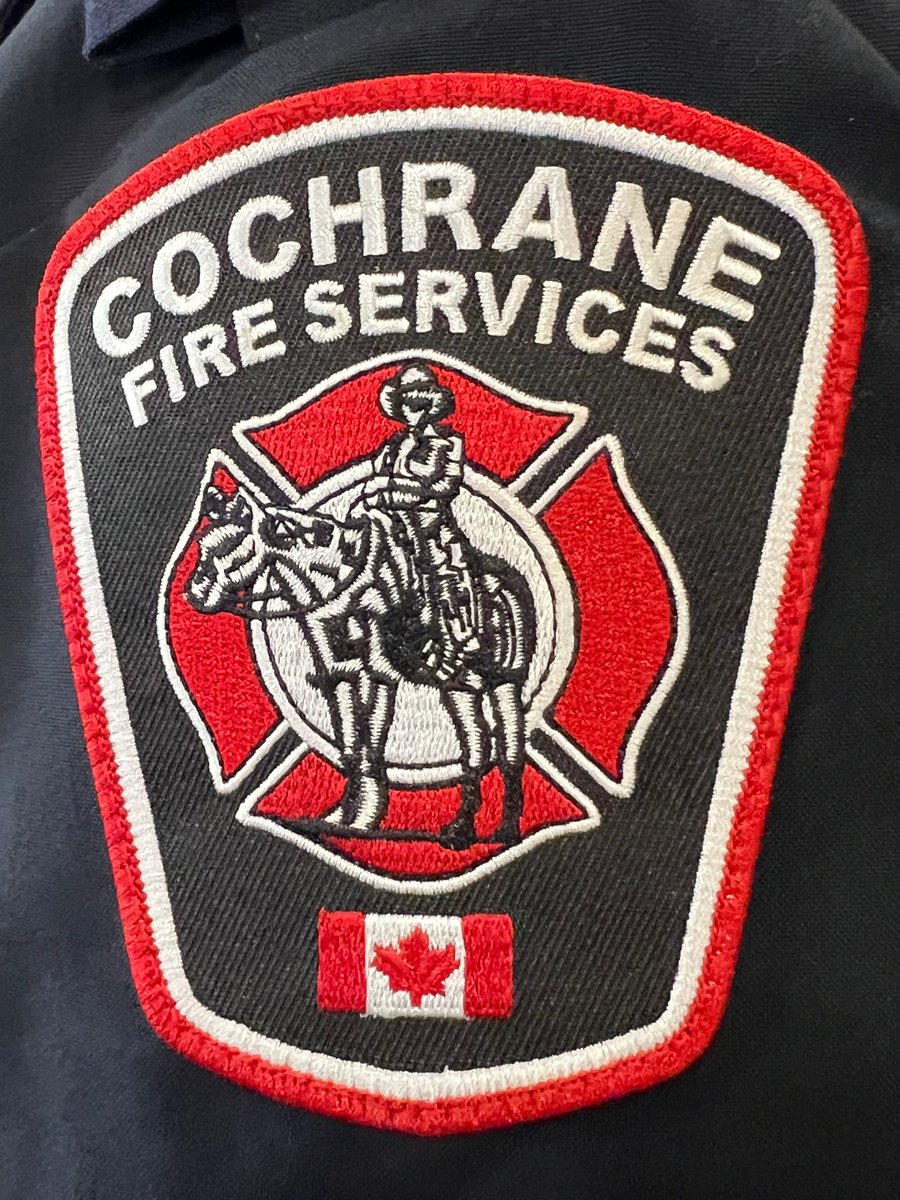 AOYSFireTrain's tweet image. Another great week as we wrap up a Blue Card Train-the-Trainer hosted at Cochrane Fire Services, Alberta. Eight new Blue Card Trainers representing 5 different area agencies. A great week in memory of Captain Huw Jeffries.

#bluecardcommand #bluecard #bshifter #firecommand