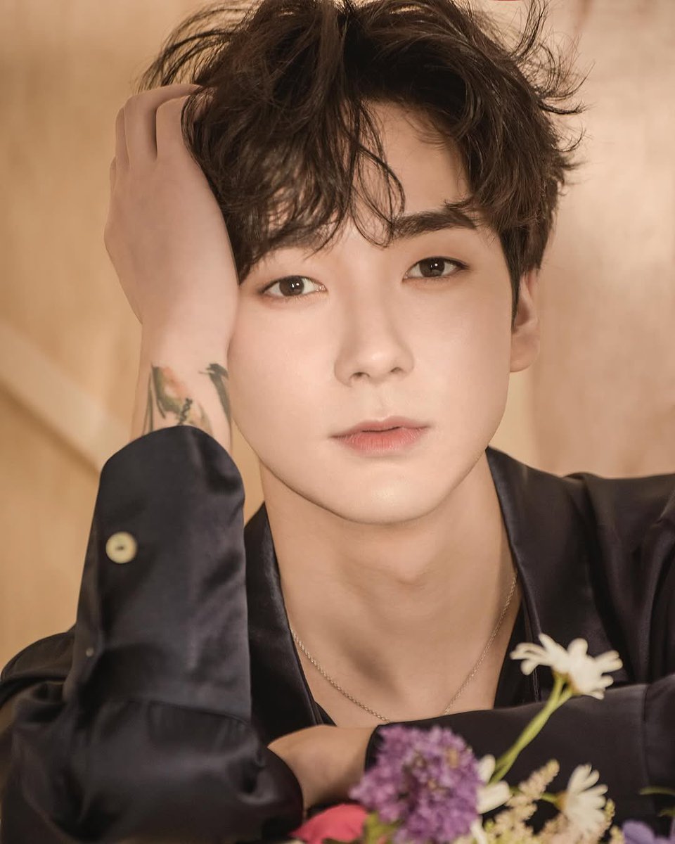 nuest.j Seolhee 늉해-W❤️💙 tweet media