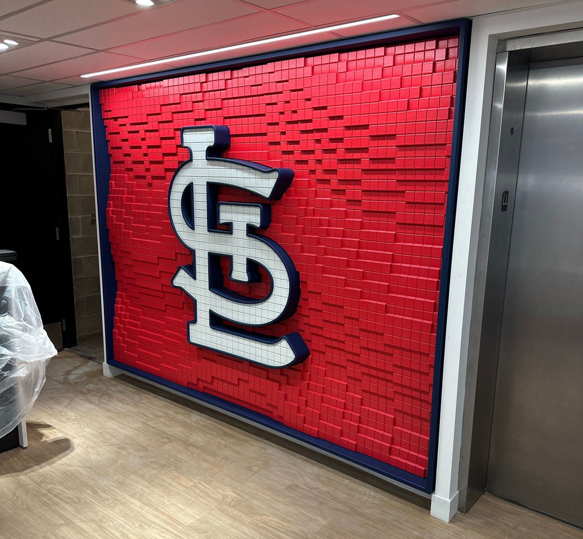 craftsmenindust's tweet photo. Showing Some STL Love! ❤️🏙️
We take pride in our work nationwide, but there’s something extra special about building right here in St. Louis! From sports stadiums to breweries, universities to major brands, check some out here.
#STLLove #BuiltInSTL #WeAreCraftsmen #LocalLegends https://t.co/lkcbdjsXhU