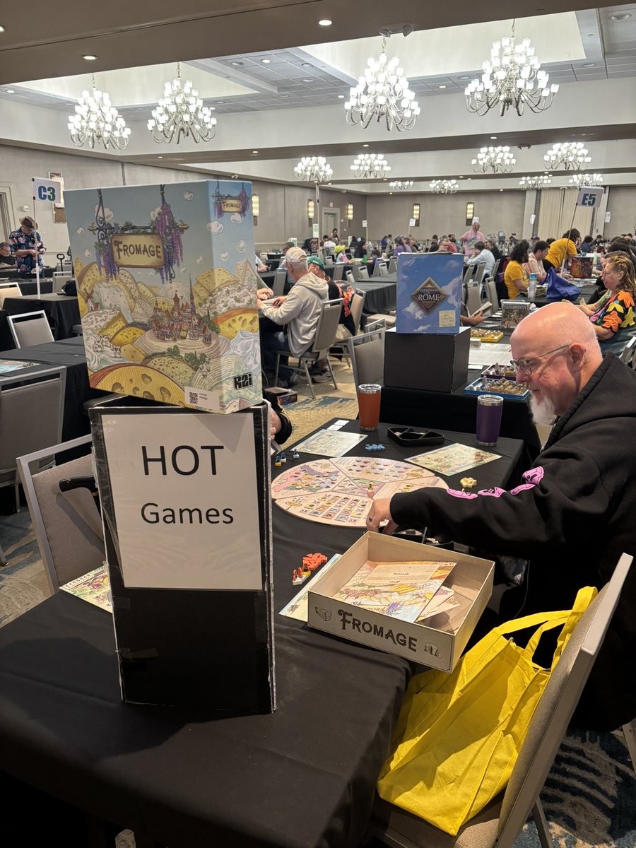 Escape Winter Con tweet media