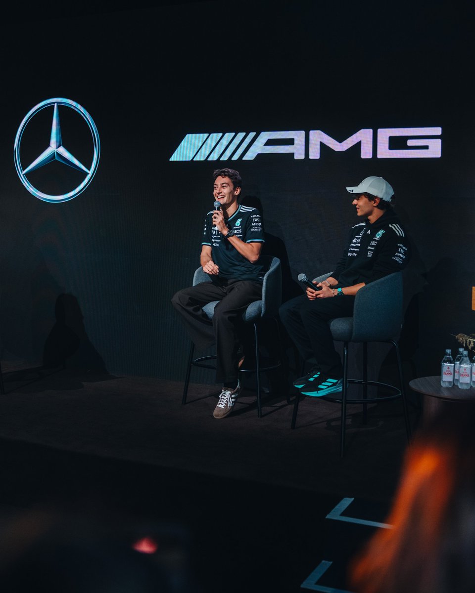 MercedesAMGF1's tweet photo. When in Melbourne 🤩

A special evening at the Mercedes-AMG Lounge 🥰 https://t.co/7eqeCbmUa9