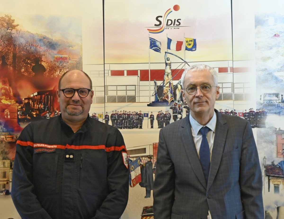 M. Pascal CLEMENT, Inspecteur d'Académie, directeur académique des services de l'#Educationnationale, arrivé il y a quelques mois dans l'Ain, a tout naturellement visité le SDIS01 au vu des échanges et partenariats nombreux avec les établissements scolaires du Département : les