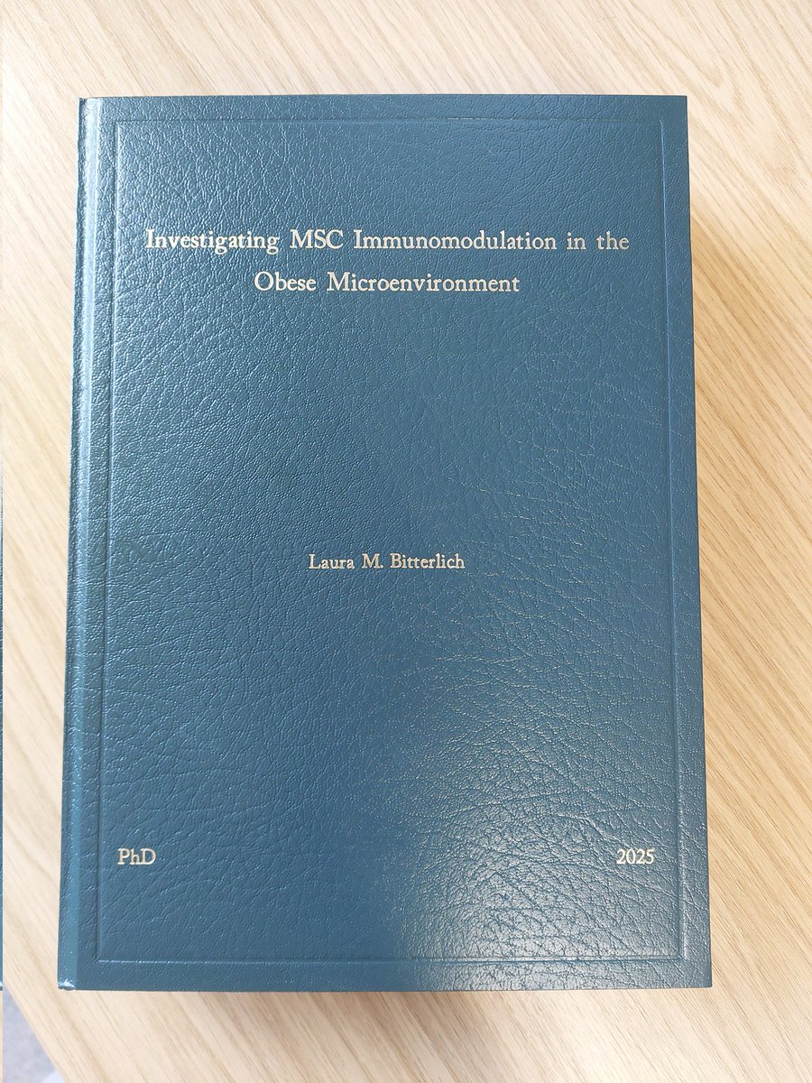 Prof Karen English (@kenglishlab) on Twitter photo Lovely to receive <a href="/LauraBitterlich/">Laura Bitterlich 🏳️🌈</a> Hard bound PhD thesis today! The end of 4 years hard work! Well Done and congratulations Dr Bitterlich. Laura's PhD was funded by a John & Pat Hume Scholarship <a href="/MaynoothUni/">Maynooth University</a> <a href="/MaynoothBiology/">Maynooth Biology</a> Lovely to receive <a href="/LauraBitterlich/">Laura Bitterlich 🏳️🌈</a> Hard bound PhD thesis today! The end of 4 years hard work! Well Done and congratulations Dr Bitterlich. Laura's PhD was funded by a John & Pat Hume Scholarship <a href="/MaynoothUni/">Maynooth University</a> <a href="/MaynoothBiology/">Maynooth Biology</a>
