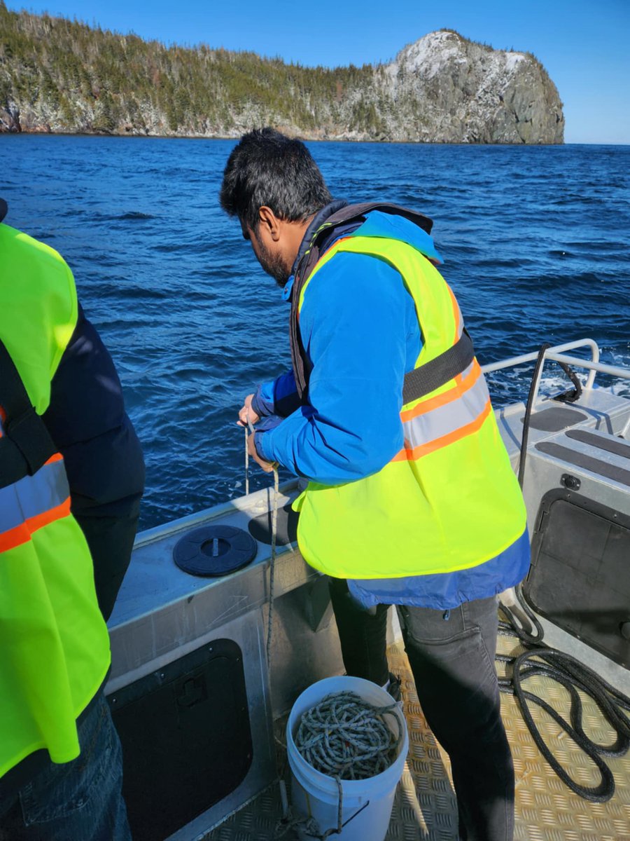 SchoolofOceanT2's tweet image. Master of Applied Ocean Technology students received hands-on training with the multi-beam system at the Launch in Holyrood today! 🌊🔍☀️ @marineinstitute #OceanTech #HandsOnLearning