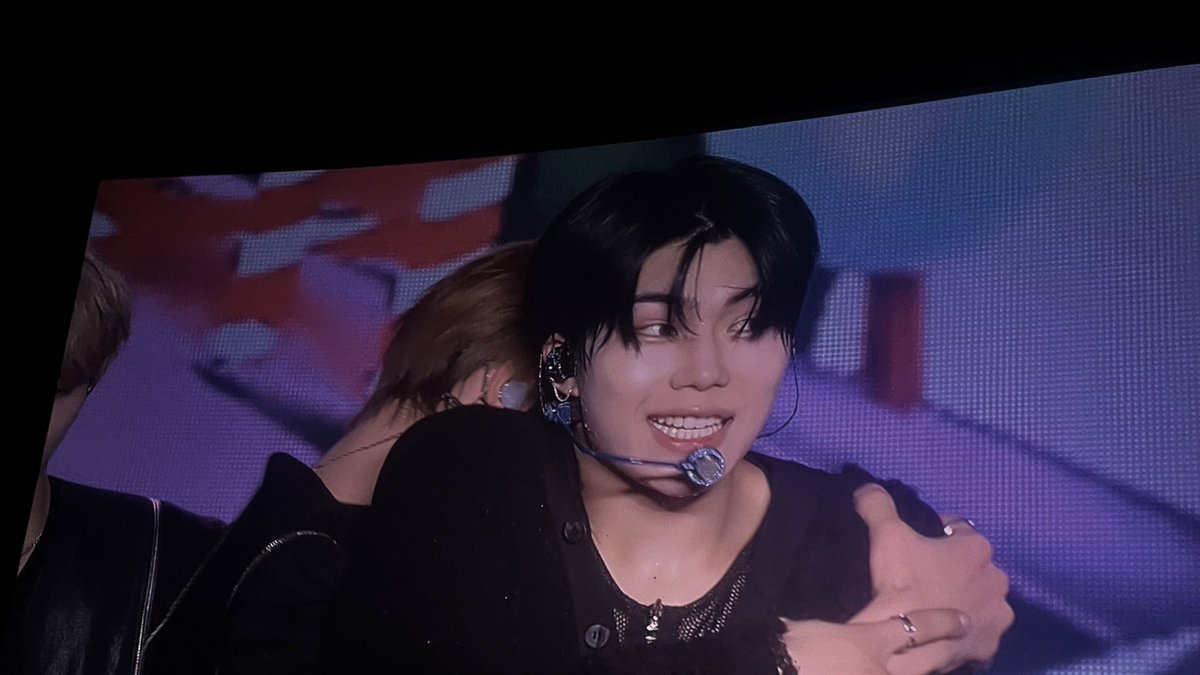 day out with geonihani ☘︎ ♪  ༘⋆