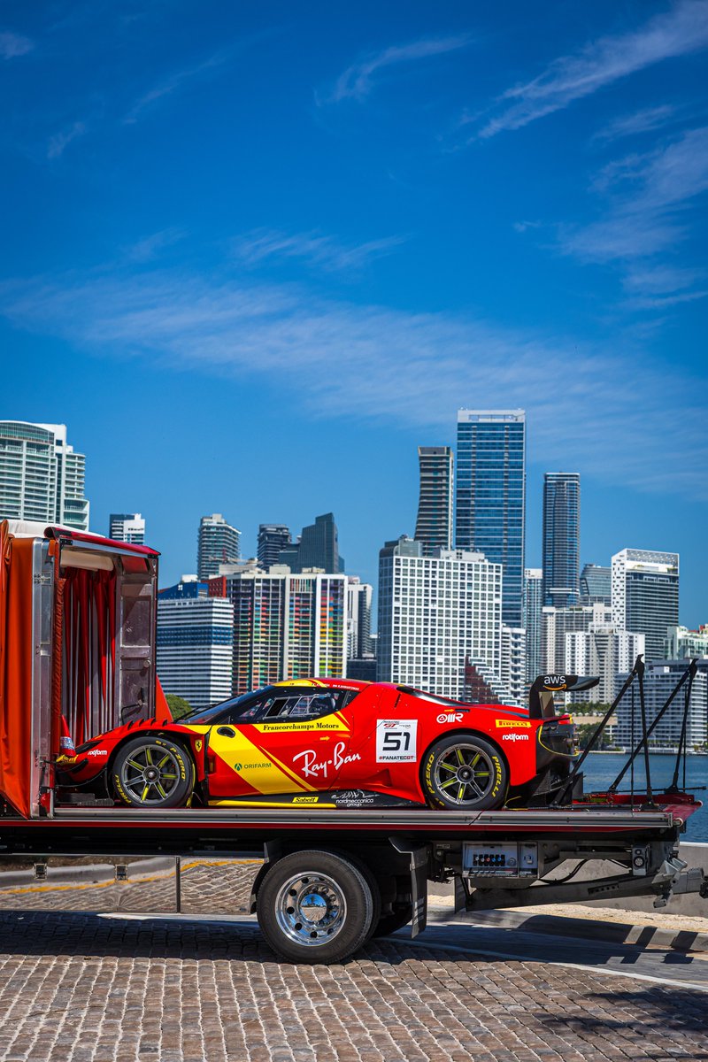 Alex G Perez tweet media