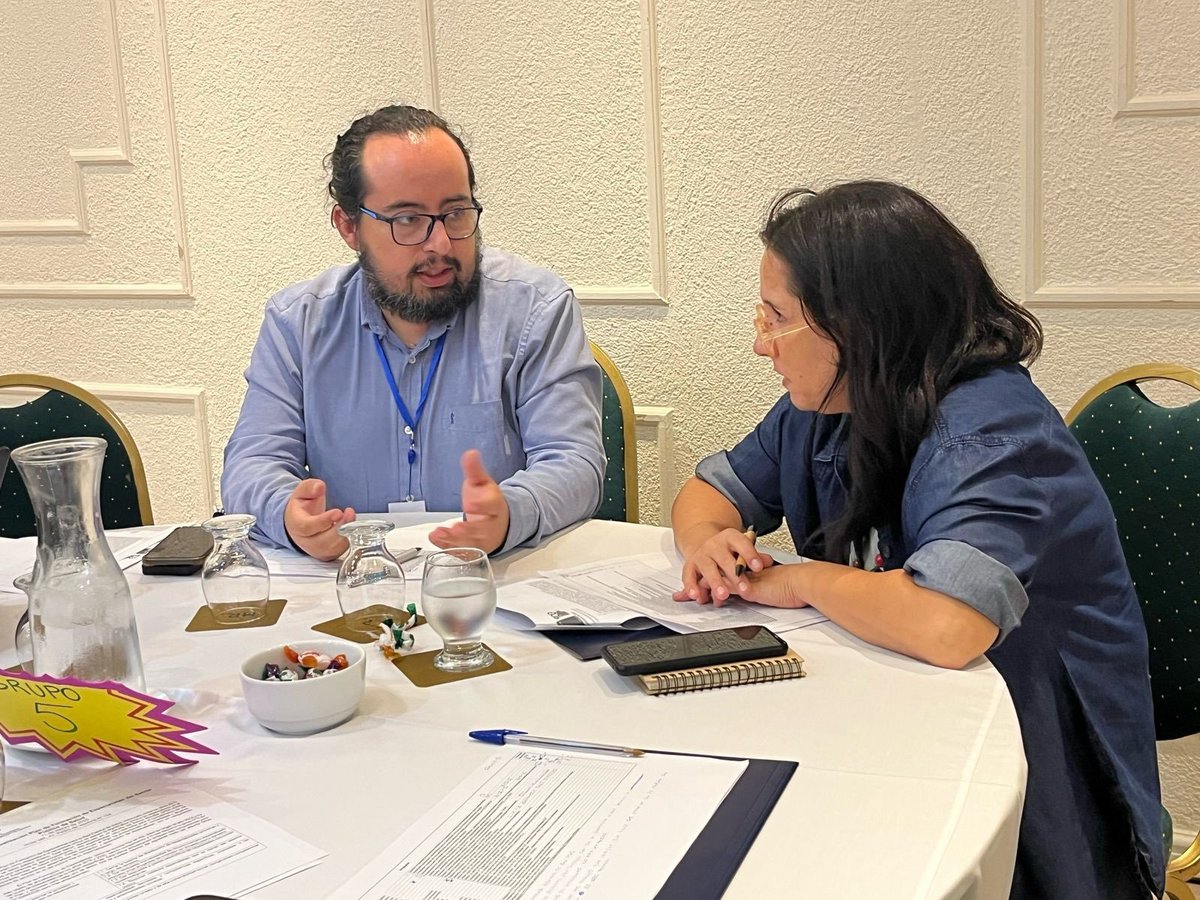 [#ResumenSemanal] El Dr. Paulo Gnecco, Pdte. del Depto. de Formación y Acreditación del #COLMED junto al Dr. José Peralta (<a href="/joseperaltac/">Jose Peralta</a>), tesorero del <a href="/ColMedSantiago/">Colmed Santiago</a> y el Pdte. <a href="/MgzChile/">MGZ Chile</a>, Dr. Ricardo Peña, participan en una nueva Jornada de actualización sobre el Plan de