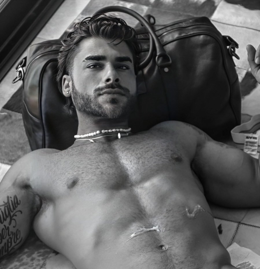 RT if you nut on yourself too...

onlyfans.com/unclejess/c2