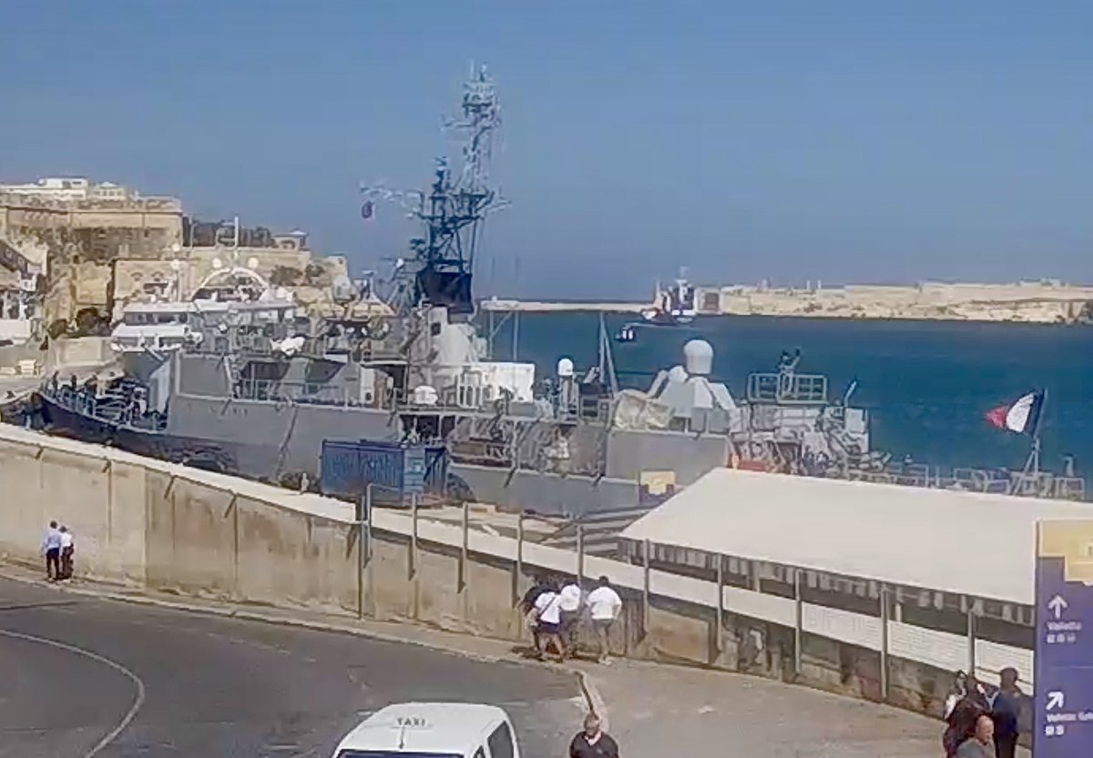 WarshipCam's tweet photo. French Navy D'Estienne d'Orves-class offshore patrol boat FS Commandant Birot (F796) (tentative) coming into Valletta, Malta - March 14, 2025 #fscommandantbirot #f796
SRC: webcam https://t.co/kOn2ZgjVJd