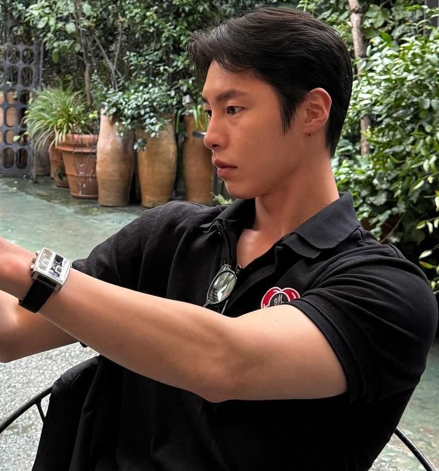 팔뚝이넘시끄러워요