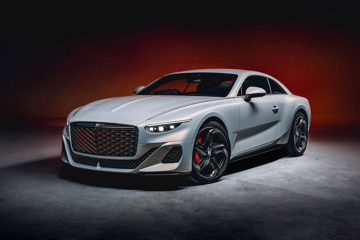 The Bentley Mulliner Batur is a masterclass in luxury and performance. With a powerful W12 engine and exquisite design, it offers an unparalleled driving experience. Discover bespoke elegance! 🚗 #BentleyMulliner #LuxuryCar