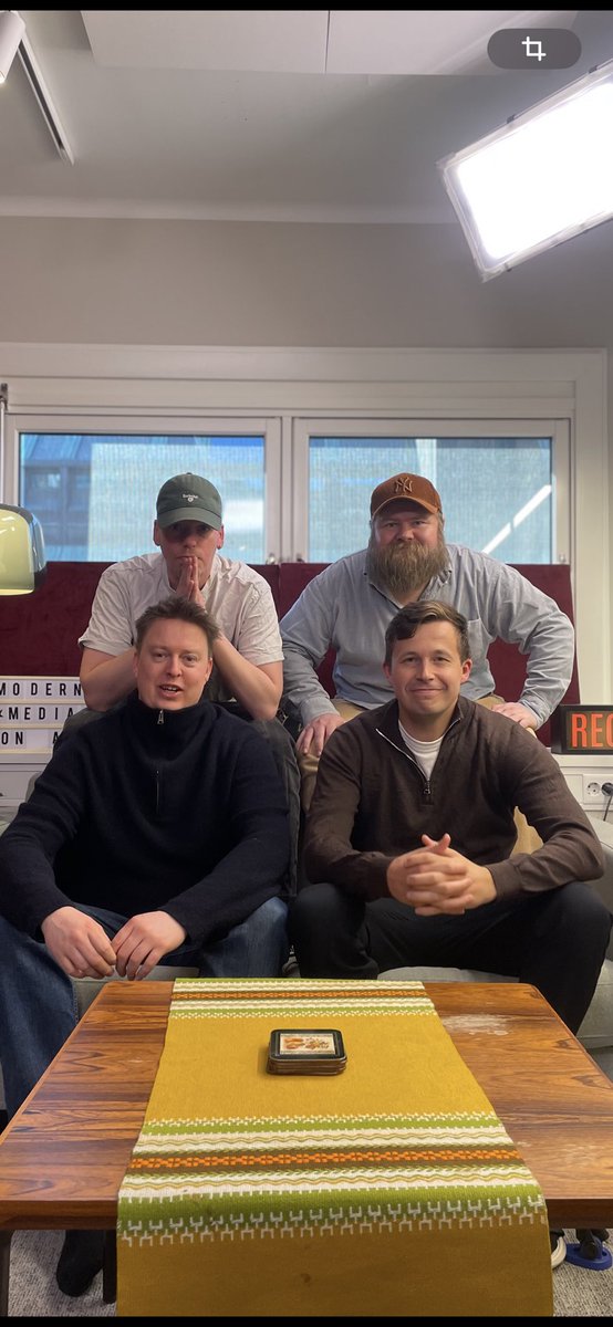 United We Podkast (@unitedwepodkast) on Twitter photo DA, NÅ, FOR ALLTID ❤️
Vi noterer 400 UWP-episoder. Det feires.
Takk for at dere holder ut med oss. Vi skåler for de neste 400 episodene.
<a href="/kenwasenius/">Ken Wasenius-Nilsen</a> og <a href="/Zerener/">Anders Zerener</a> får i dag besøk av Henrik Fladseth og <a href="/MatsArntz/">Mats Arntzen</a>
open.spotify.com/episode/4itz0h… DA, NÅ, FOR ALLTID ❤️
Vi noterer 400 UWP-episoder. Det feires.
Takk for at dere holder ut med oss. Vi skåler for de neste 400 episodene.
<a href="/kenwasenius/">Ken Wasenius-Nilsen</a> og <a href="/Zerener/">Anders Zerener</a> får i dag besøk av Henrik Fladseth og <a href="/MatsArntz/">Mats Arntzen</a>
open.spotify.com/episode/4itz0h…