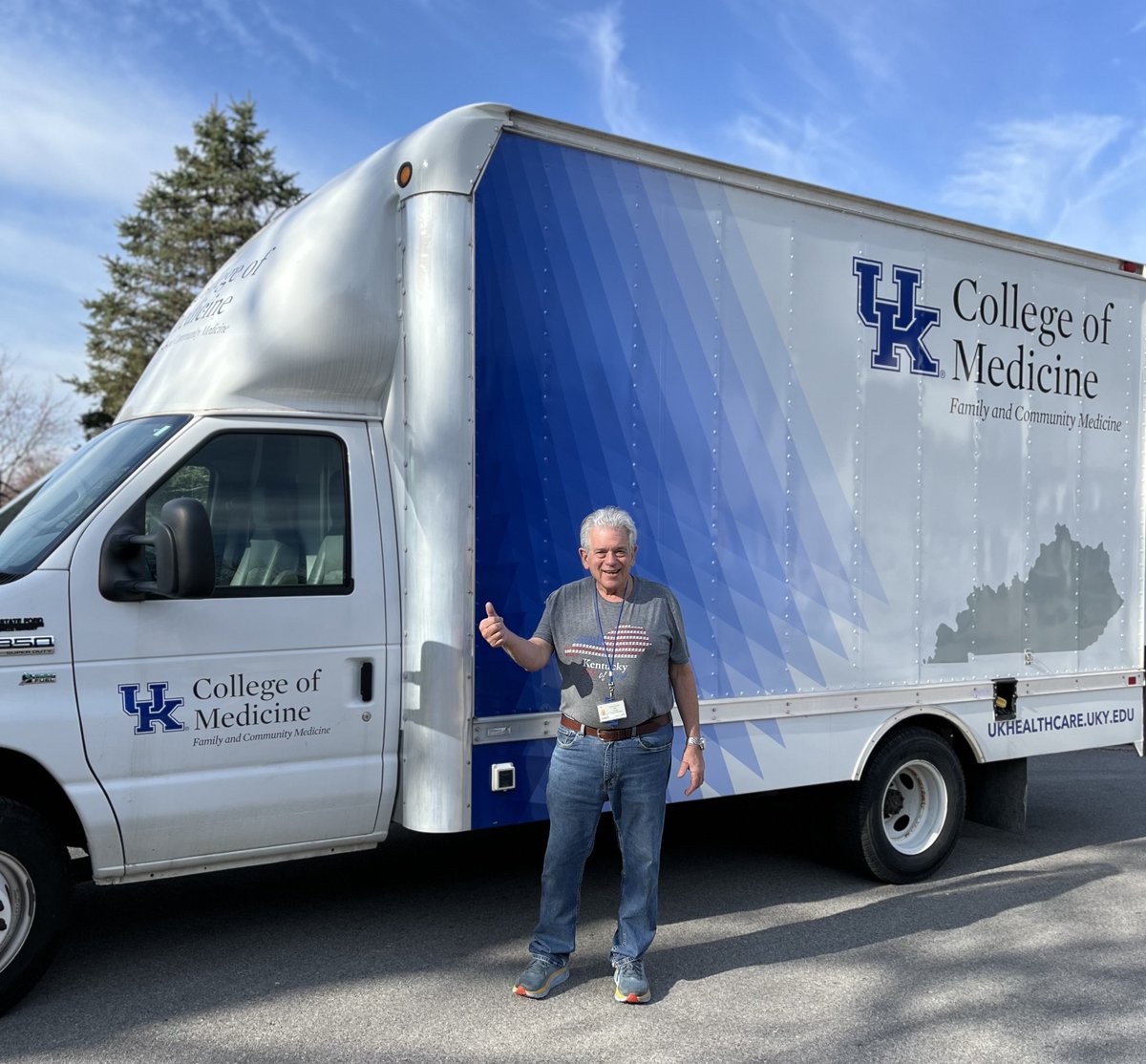 We are so excited for our upcoming Seal KY trip on March 17-18! As part of the dental public health curriculum, UK student dentists are conducting  a dental program at Martha Jane Potter Elementary. Students will receive preventative services and sealants if needed.