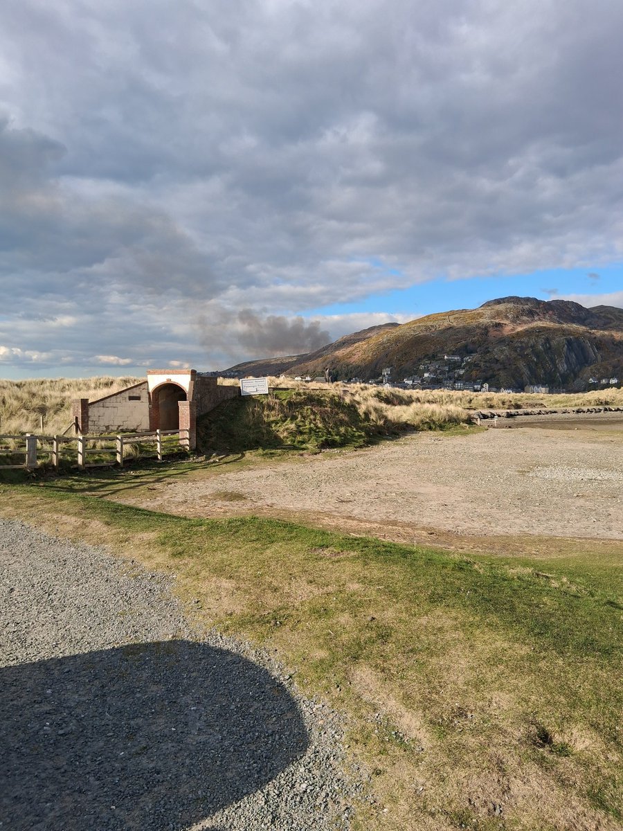 Black smoke above Barmouth now.