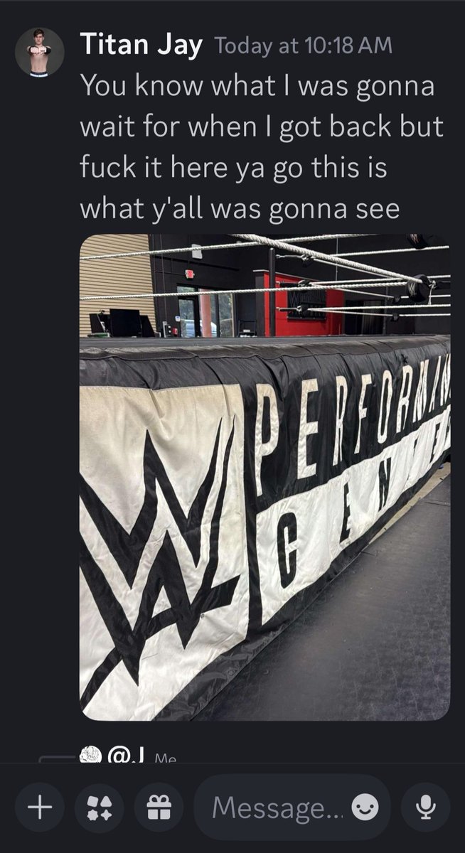 WorkTeam57511's tweet photo. Titan Jay being a freaking weirdo as always. #wwe #wrestling #titanjay #Cornball https://t.co/GwvIIa2oeM