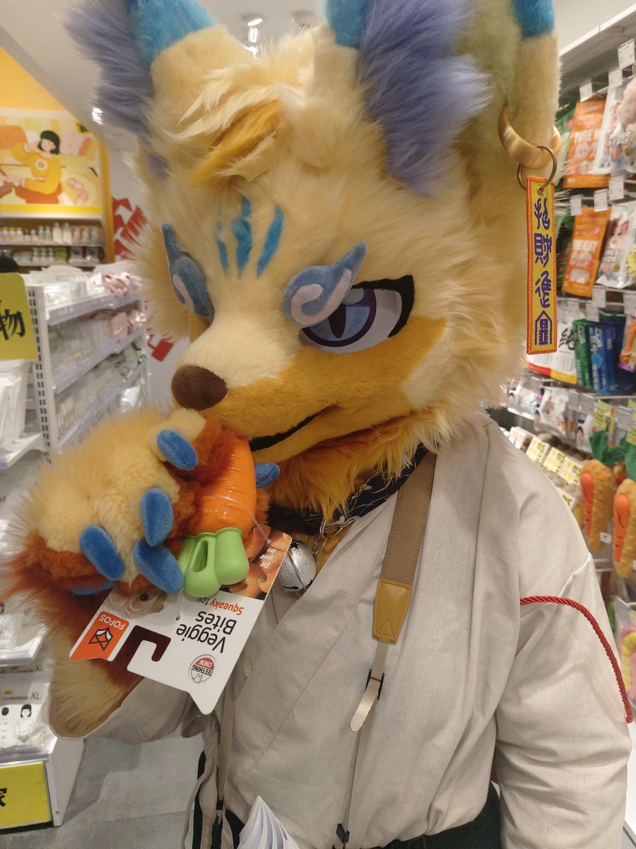 CakeyTang's tweet photo. #fursuit #FursuitFriday https://t.co/EY5jgDiGAe