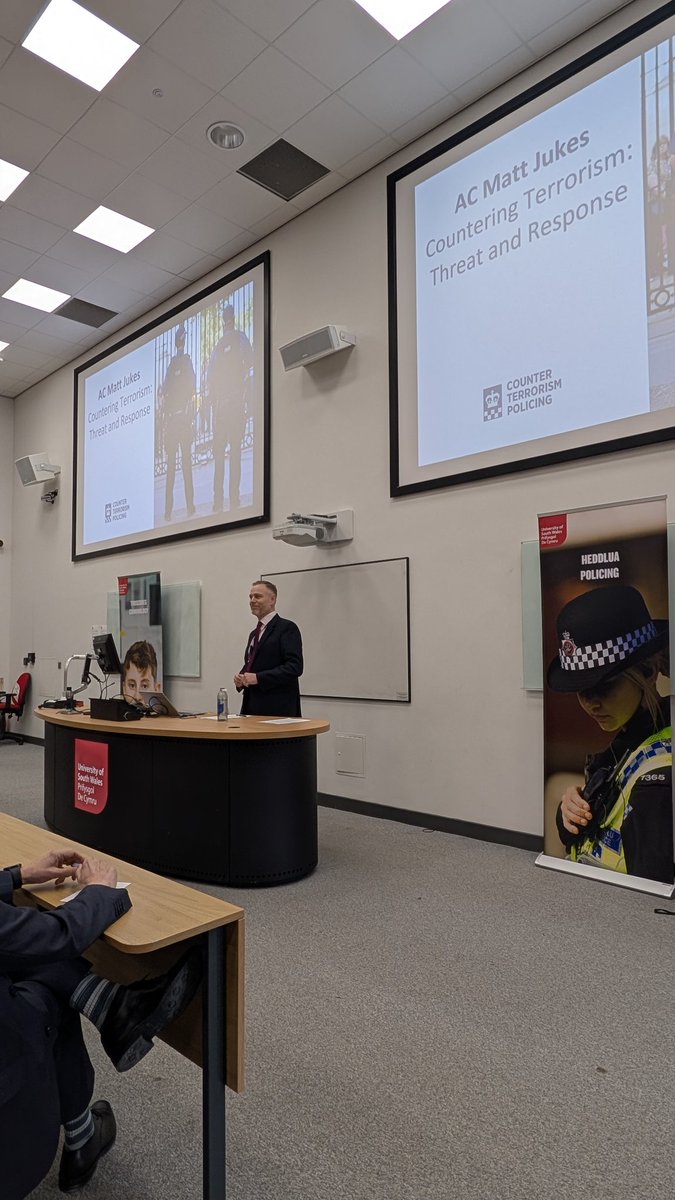 USW Professional Policing and Security (@uswpolicing_sec) on Twitter photo A huge thank you to <a href="/MattJukesMPS/">Matt Jukes</a>, Assistant Commissioner for Specialist Operations at the Metropolitan Police for delivering a talk today for our students. 
Our students and staff found it very insight - thank you so much, from all at <a href="/UniSouthWales/">University of South Wales</a> A huge thank you to <a href="/MattJukesMPS/">Matt Jukes</a>, Assistant Commissioner for Specialist Operations at the Metropolitan Police for delivering a talk today for our students. 
Our students and staff found it very insight - thank you so much, from all at <a href="/UniSouthWales/">University of South Wales</a>