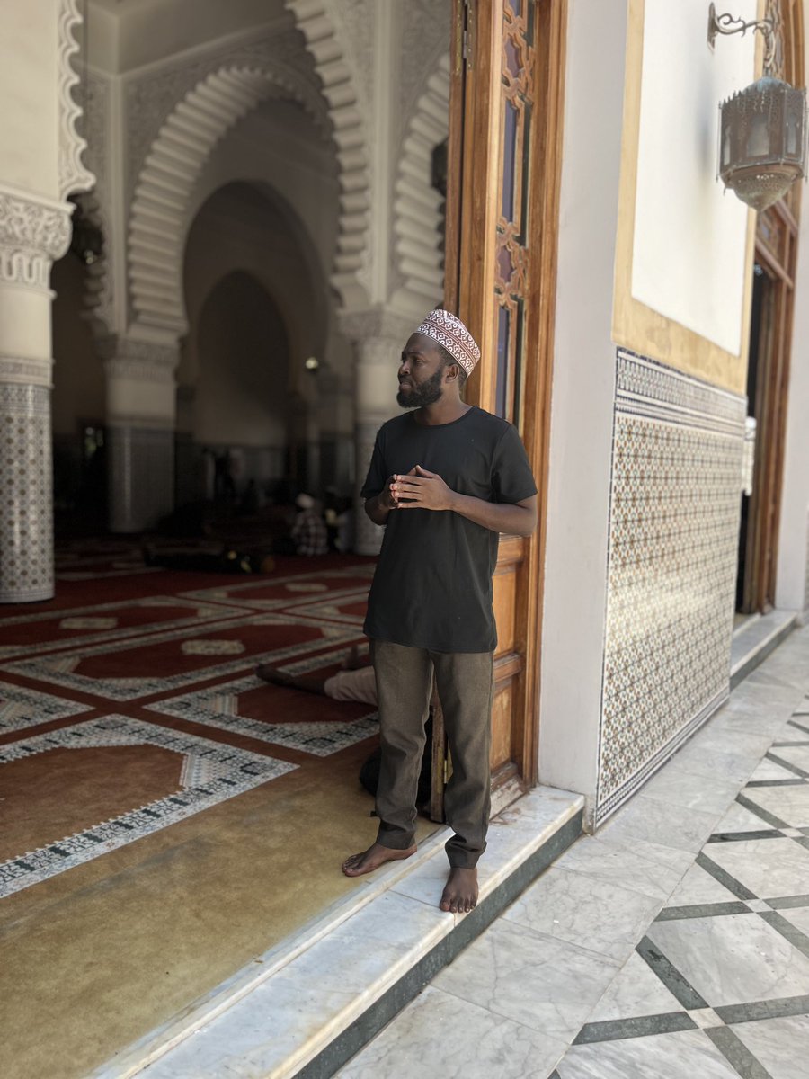 cassim23's tweet photo. Ijumaa kareem Ramadhani day 13 https://t.co/uC7Lc4mT6w