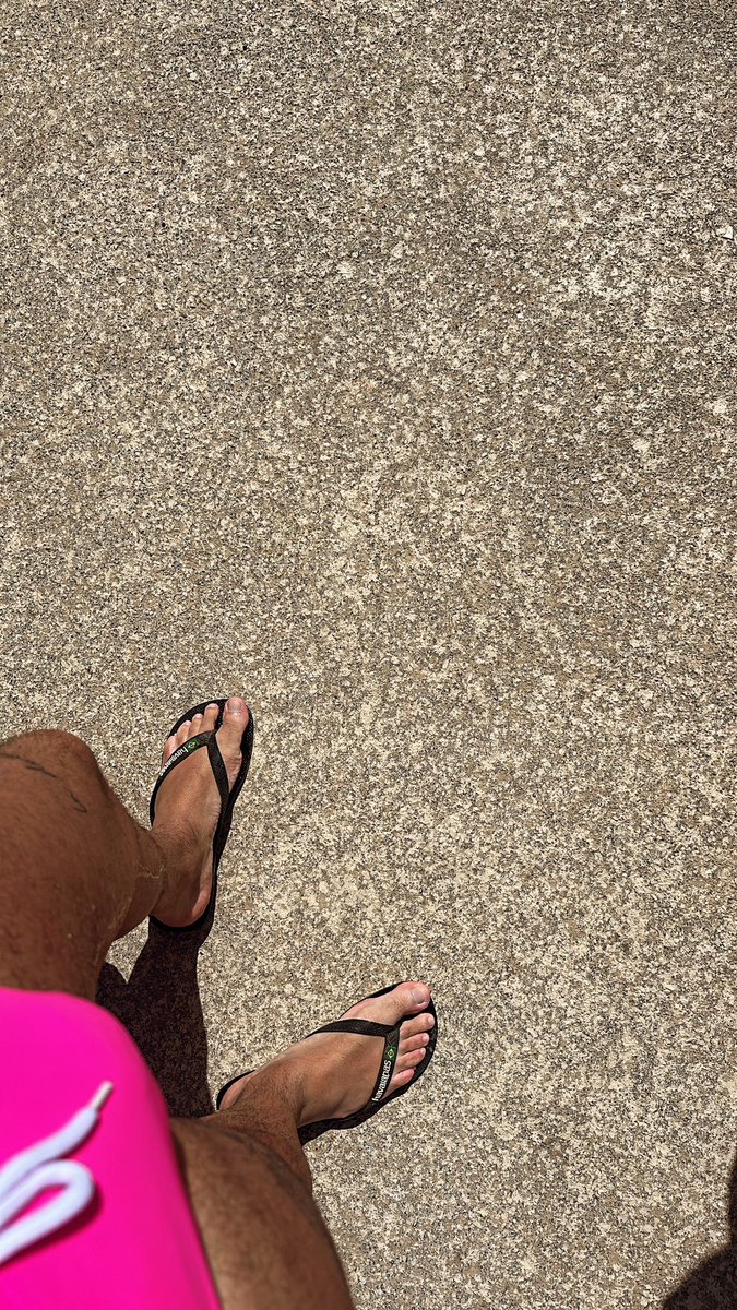 2topversa75's tweet photo. Qui viens bouffer mes pieds ? Ou couille les salopes 🦶44 #maspalomas #feetfetısh #feetworshi̇p #alpha #paypig #hot #gay #lope #domi #feet #maspalomasdune https://t.co/4590cPaHGr