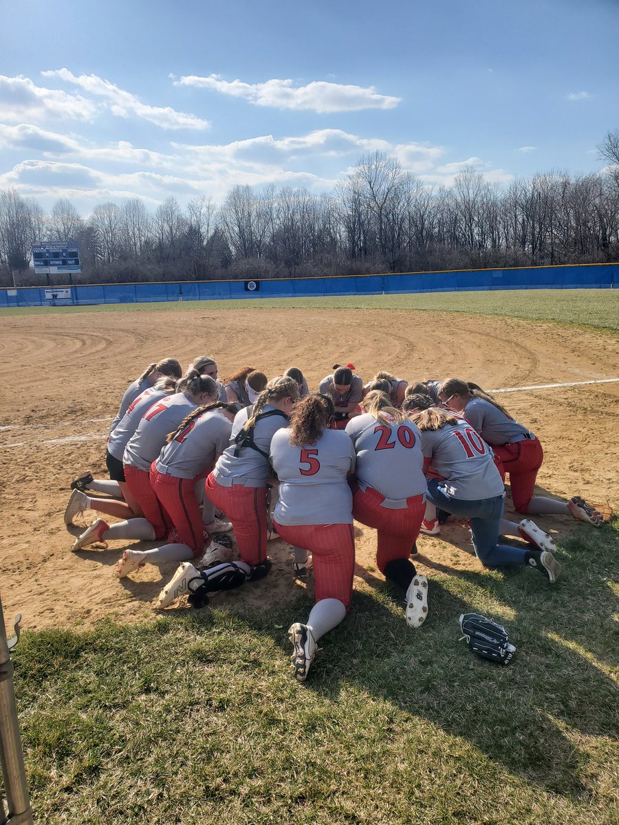 TITW22's tweet photo. This TEAM MIGHT of found their secret WEAPON. FAITH &amp; LOVE for ONE ANOTHER. 
GOD is GOOD. 🥎❤️🙏🏻💪🏼
#TITW
#GoshenLadyWARRIORS 
#AllGLORY2GOD https://t.co/GwPcHkRAU0