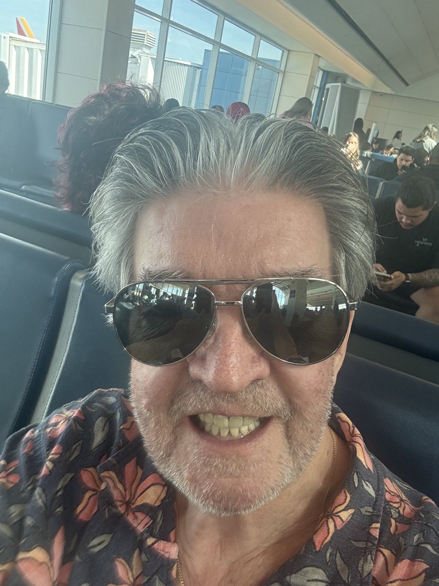 Terry_Sylvester's tweet photo. At JAX heading south 🛫🛬🛳️🌅🏝️🎤🎸🤩 https://t.co/T9qXPHUhlw