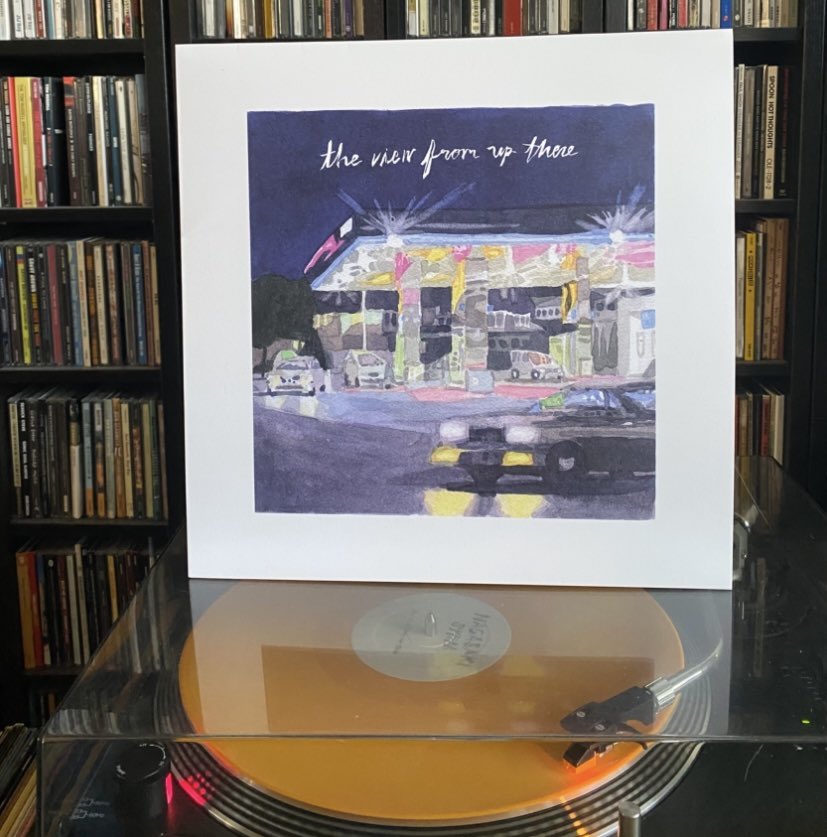 Alweer een heel fijn album van eigen bodem. De nieuwe plaat ‘The View From Up There’ van Nagasaki Swim is prachtig. Tien liedjes die zich in je hoofd nestelen.