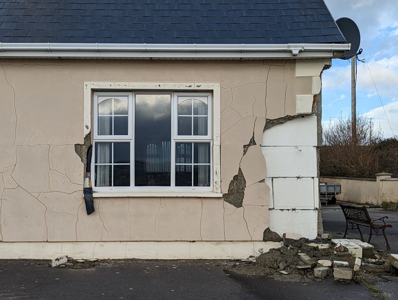 We are uncovering the true scale of the mental health impacts of living with Ireland’s defective concrete crisis.

The study found that mental health outcomes mirror those seen after natural disasters or in refugee populations.

bit.ly/4hb0Btk

#WeAreUU