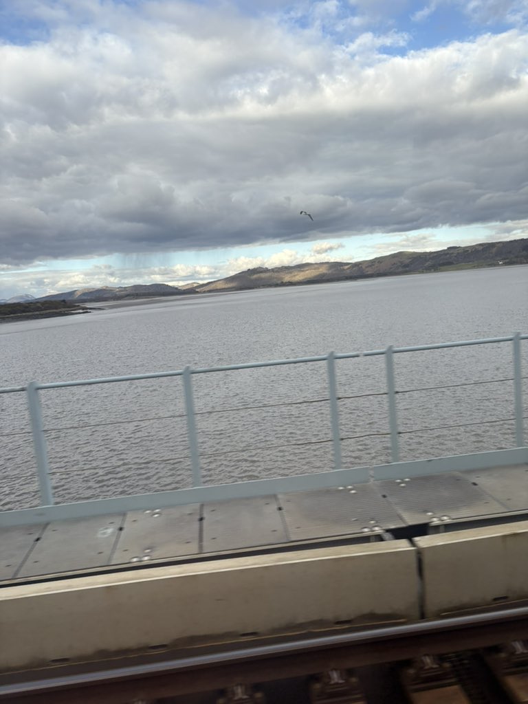 Hands down my favourite route on the <a href="/northernassist/">NORTHERN 🚆</a> network 😍 

Any guesses to where I’m going? 

#northern