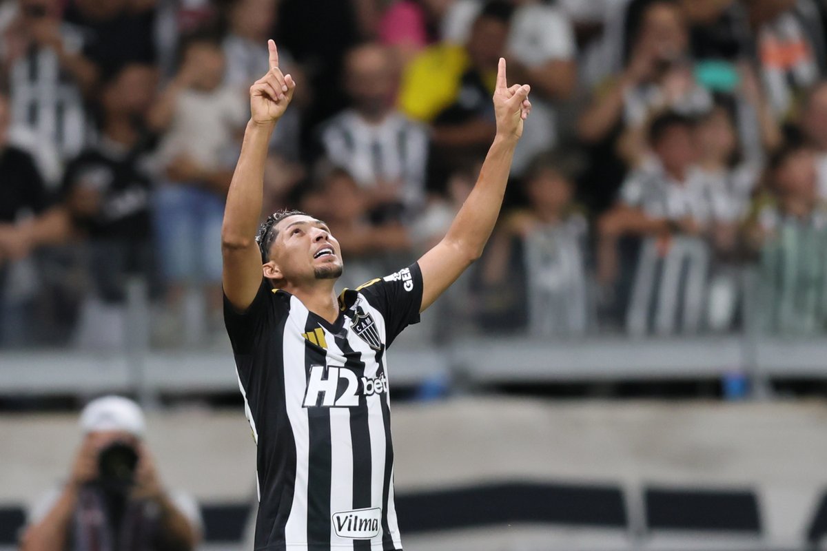 𝐅𝐚𝐥𝐚 𝐝𝐞𝐥𝐞𝐬!!! 🤫

Pedro Raul e Rony são os únicos jogadores de Série A com sequência de gols: 𝐬𝐚̃𝐨 4⃣ 𝐣𝐨𝐠𝐨𝐬 𝐬𝐞𝐠𝐮𝐢𝐝𝐨𝐬 𝐦𝐚𝐫𝐜𝐚𝐧𝐝𝐨!

Veja os detalhes e compare com outros atacantes > glo.bo/4hcJwPL