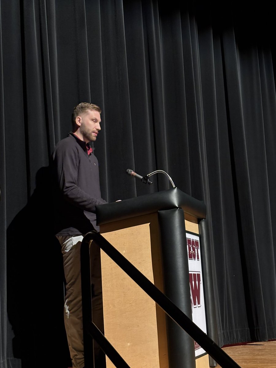 hildmana's tweet photo. 🎉 Today, we celebrated over 400 students’ outstanding academic achievements at the Wahawk Academic Awards Ceremony! 🏆👏 Special thanks to Wahawk alum Lincoln Conrey for returning to inspire the next generation with his powerful words! #WahawkProud #AcademicExcellence 🎓🔥 https://t.co/pU6mV7zRLl