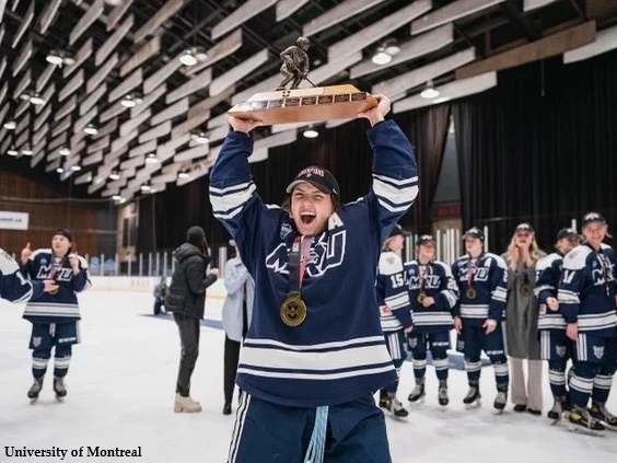 Teebz (@teebzhbic) on Twitter photo A huge THANK YOU to <a href="/mruwhockey/">MRU Women's Hockey</a> star <a href="/lyndseyjanes_/">lyndseyjanes</a> for her chat on #TheHockeyShow on <a href="/UMFM/">101.5 UMFM</a> last night! <a href="/JasonPchajek/">Jason Pchajek</a> and I had too much fun chatting with her! Missed the show? We got you covered!
UMFM (🎧/⬇️): umfm.com/programming/br…
HBIC (🎧/⬇️): hockey-blog-in-canada.blogspot.com/2025/03/the-ho… A huge THANK YOU to <a href="/mruwhockey/">MRU Women's Hockey</a> star <a href="/lyndseyjanes_/">lyndseyjanes</a> for her chat on #TheHockeyShow on <a href="/UMFM/">101.5 UMFM</a> last night! <a href="/JasonPchajek/">Jason Pchajek</a> and I had too much fun chatting with her! Missed the show? We got you covered!
UMFM (🎧/⬇️): umfm.com/programming/br…
HBIC (🎧/⬇️): hockey-blog-in-canada.blogspot.com/2025/03/the-ho…
